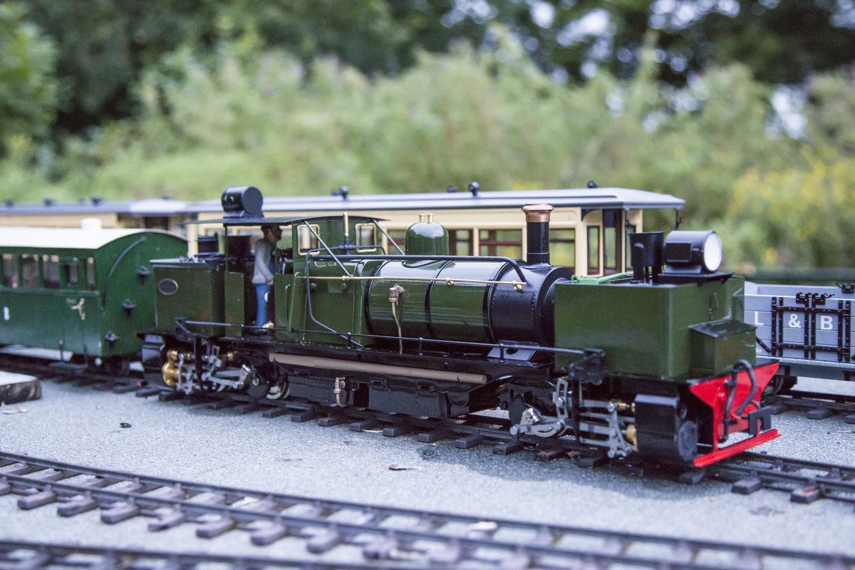 GARDEN RAILWAY